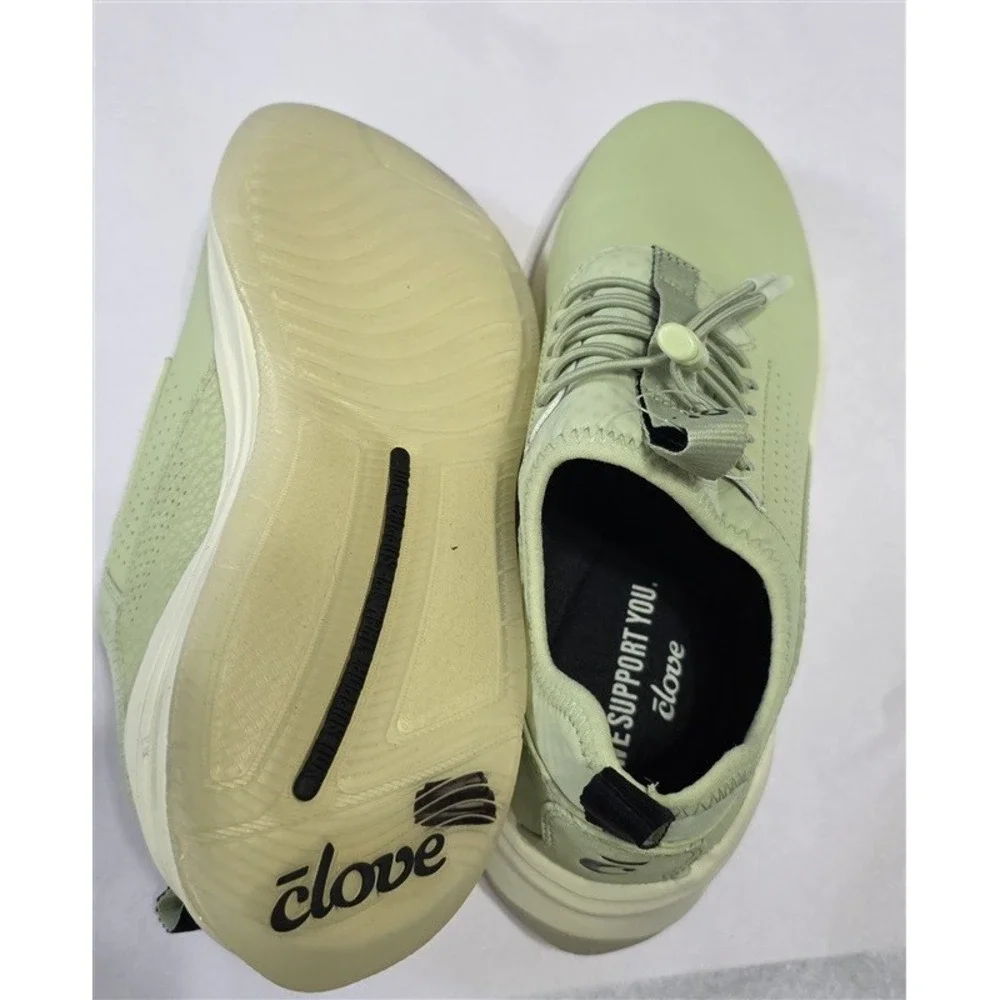 NWOT Clove 8 Classic Nursing Tennis Slip Resistant Shoes Moss Green 127482 - Picture 2 of 7